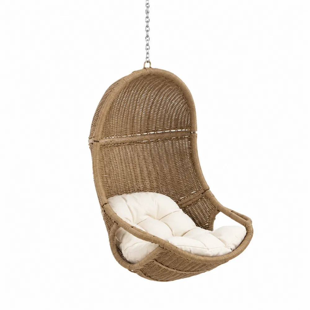 Chaise suspendue en rotin avec coussin en coton blanc cassé